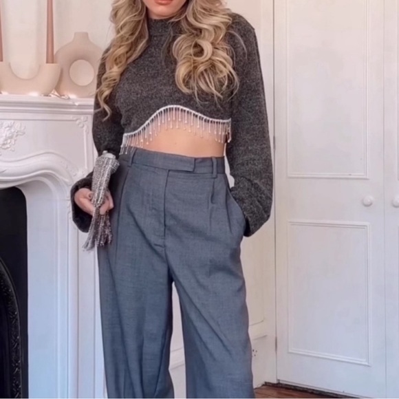 BNWT Zara Drip Rhinestone Crop Sweater! - Picture 3 of 10